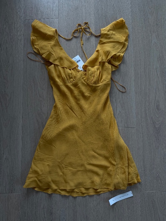 Reformation Dresses & Skirts - Reformation Arni Dress